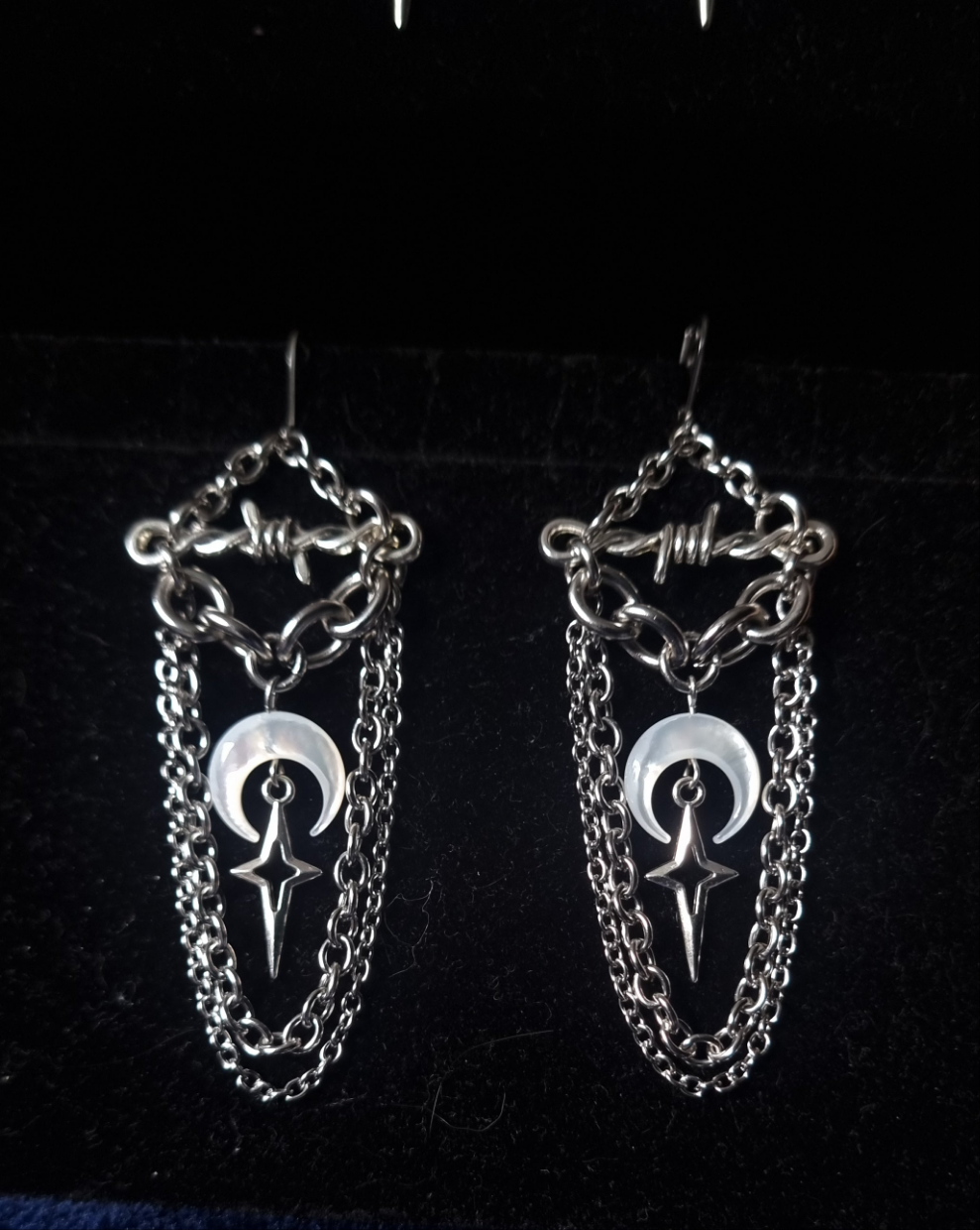 Dysnomia Earrings