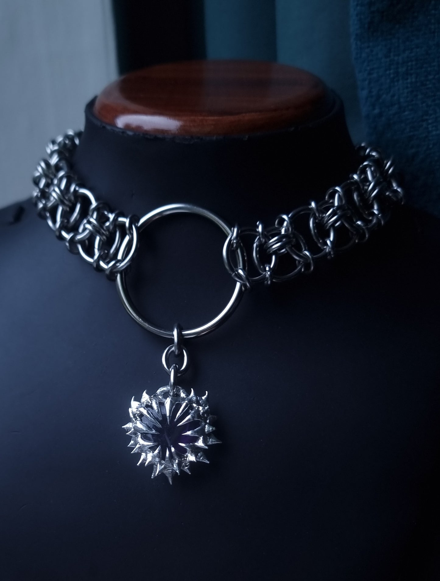 Venus Choker